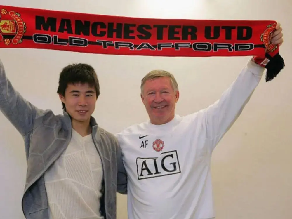 被球迷和媒 被球迷和媒